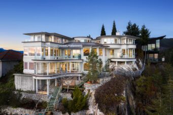 270 DEGREE WATERFRONT VIEWS WITH PRIVATE DOCK - 5310 Seaside Place, West Vancouver